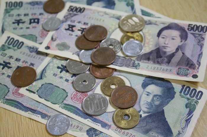 Японская иена JPY